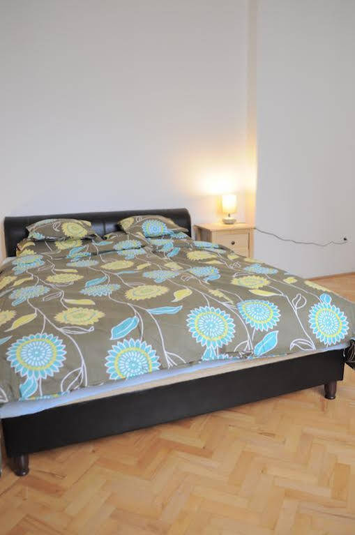 Great Buda Apartman Budapest Eksteriør bilde